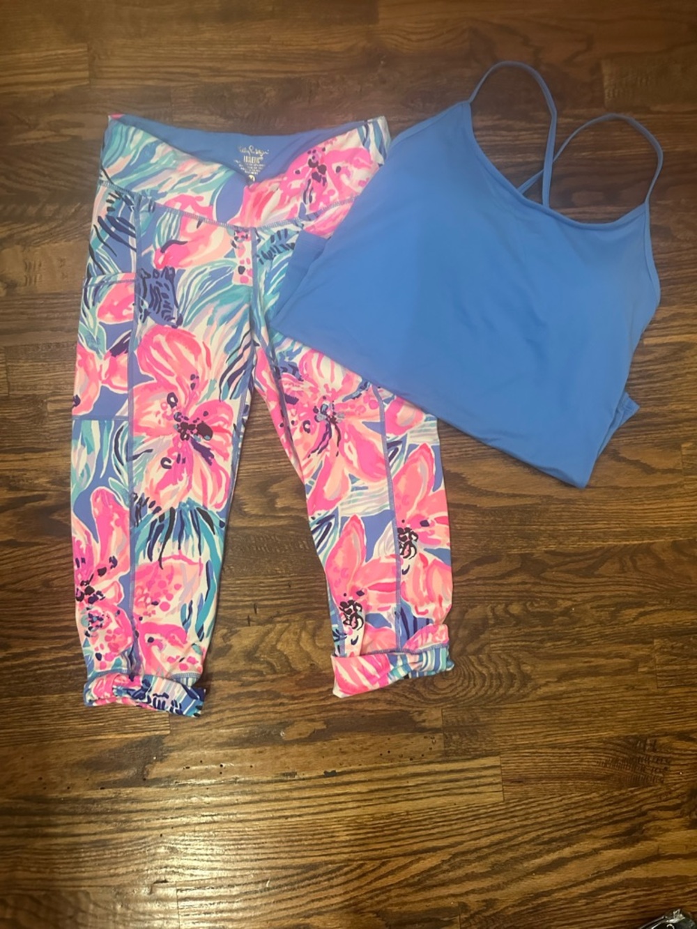 Lilly Pulitzer Floral Pink & Blue Active Leggings with Blue Tank M